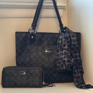 Coach signature C shoulder bag